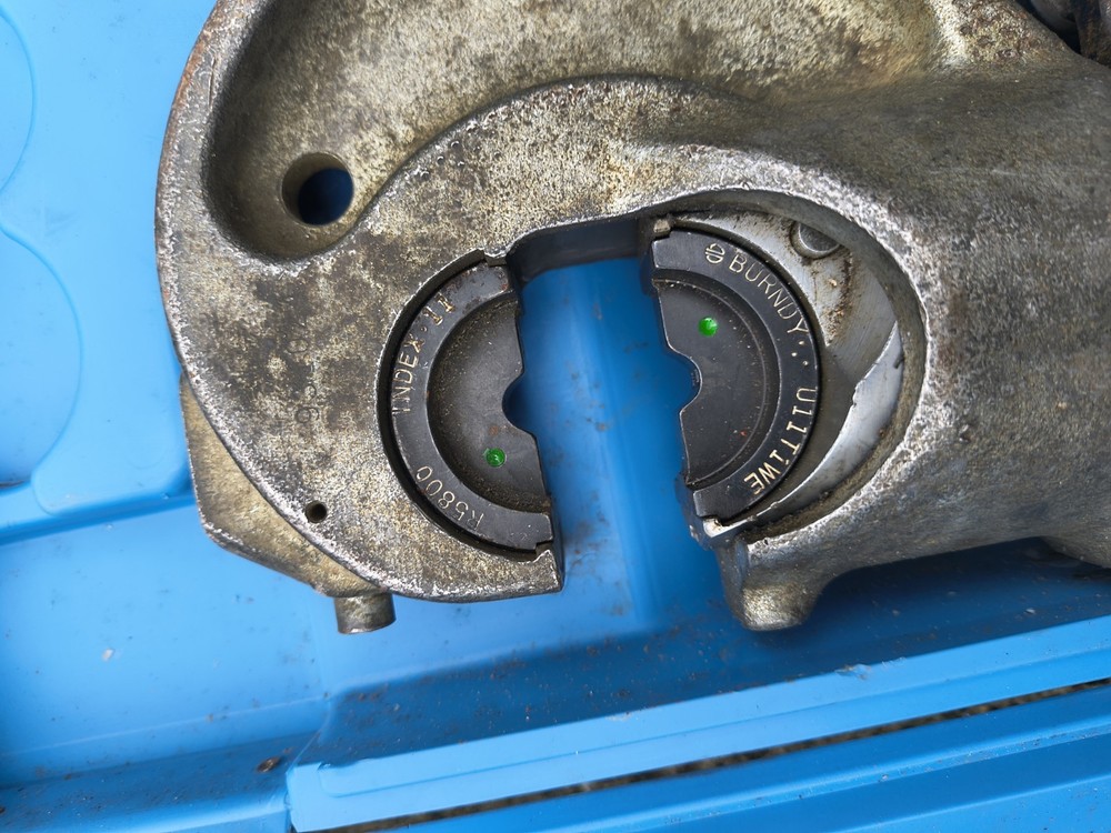 HUSKIE EP-410 HYDRAULIC CRIMPER/ COMPRESSION TOOL