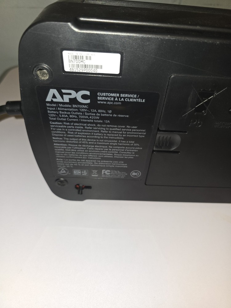 APC Back-UPS 700 Battery Backup & Surge Protector w/ Battery BN700MC