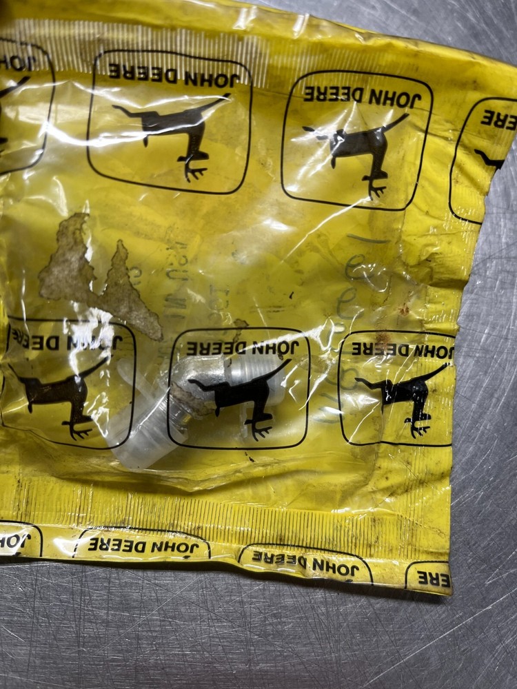 M86661 GENUINE OEM John Deere Elbow FITTING