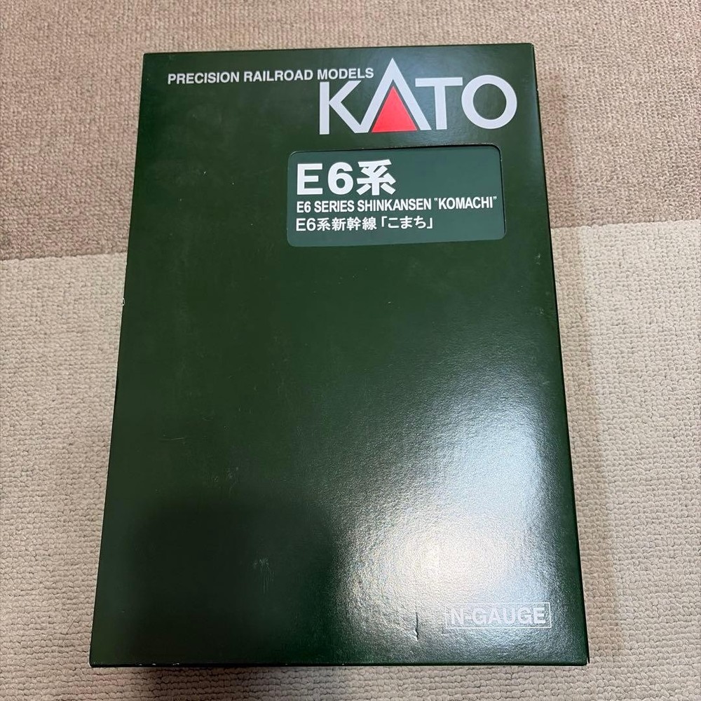 KATO E6 series Shinkansen Komachi 123689
