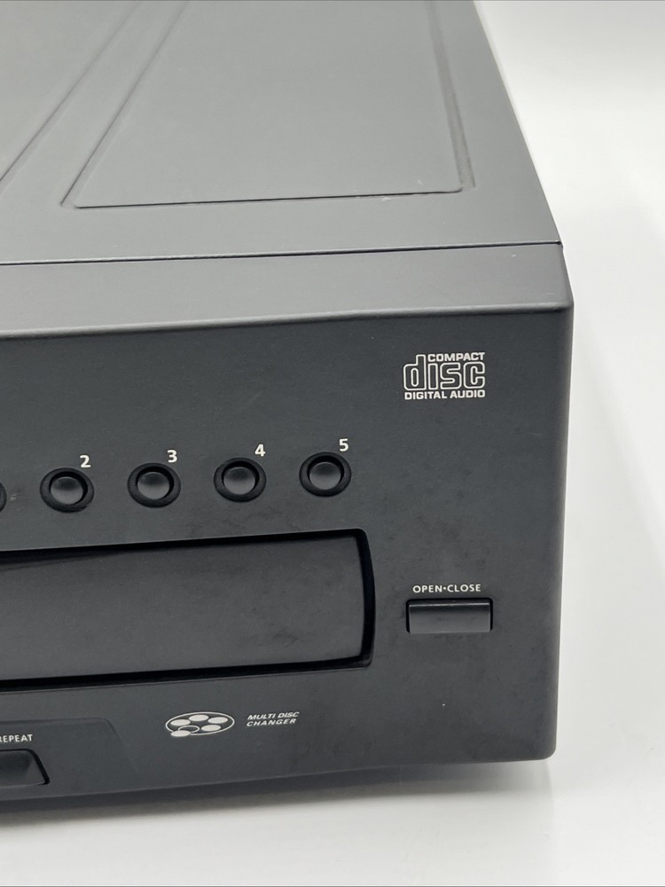 Philips Magnavox CDC-745 5 Disc CD Changer Player Vintage Tested Working