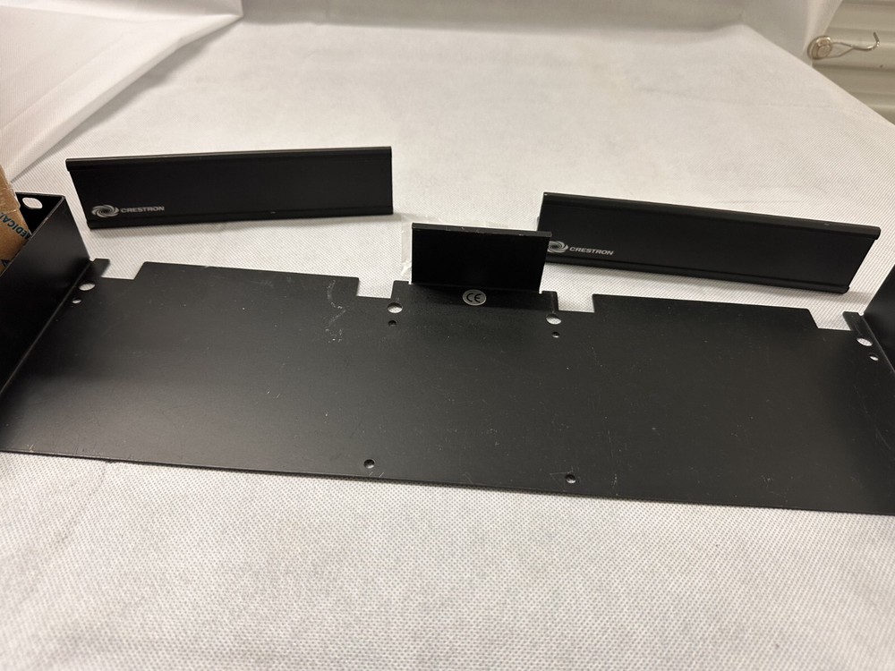 Crestron Mounting Bracket with 2 Faceplates – Wall Plate Kit