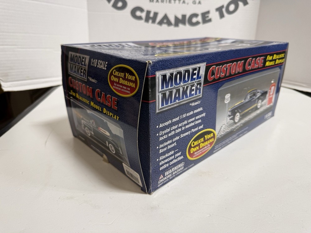 Model Maker Custom Case 1/18