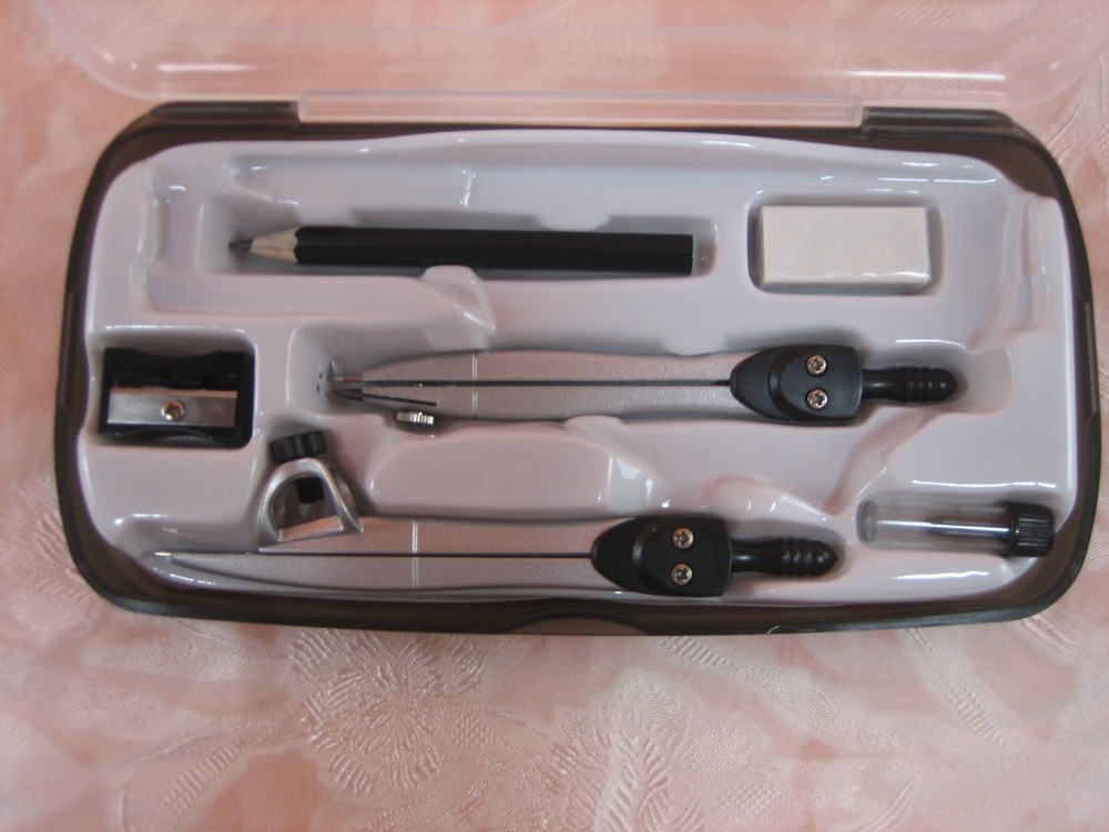 Starter Drafting Compass Kit in Plastic Case Never Used