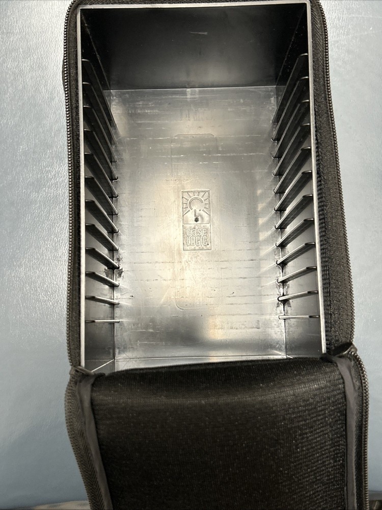 Vintage CASE LOGIC Black 15 CD Holder Carrying Case Compact Disc Storage Old