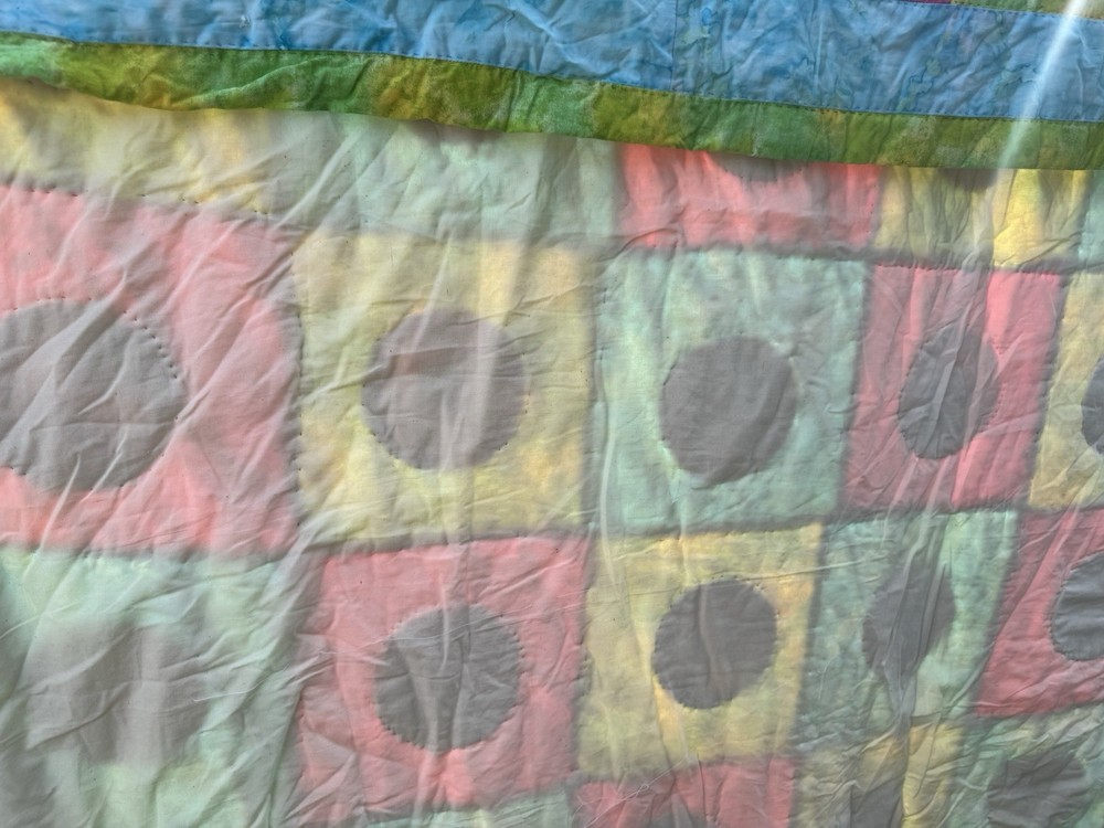 Handmade Patchwork Quilt Multicolor Abstract Pattern Circular Design
