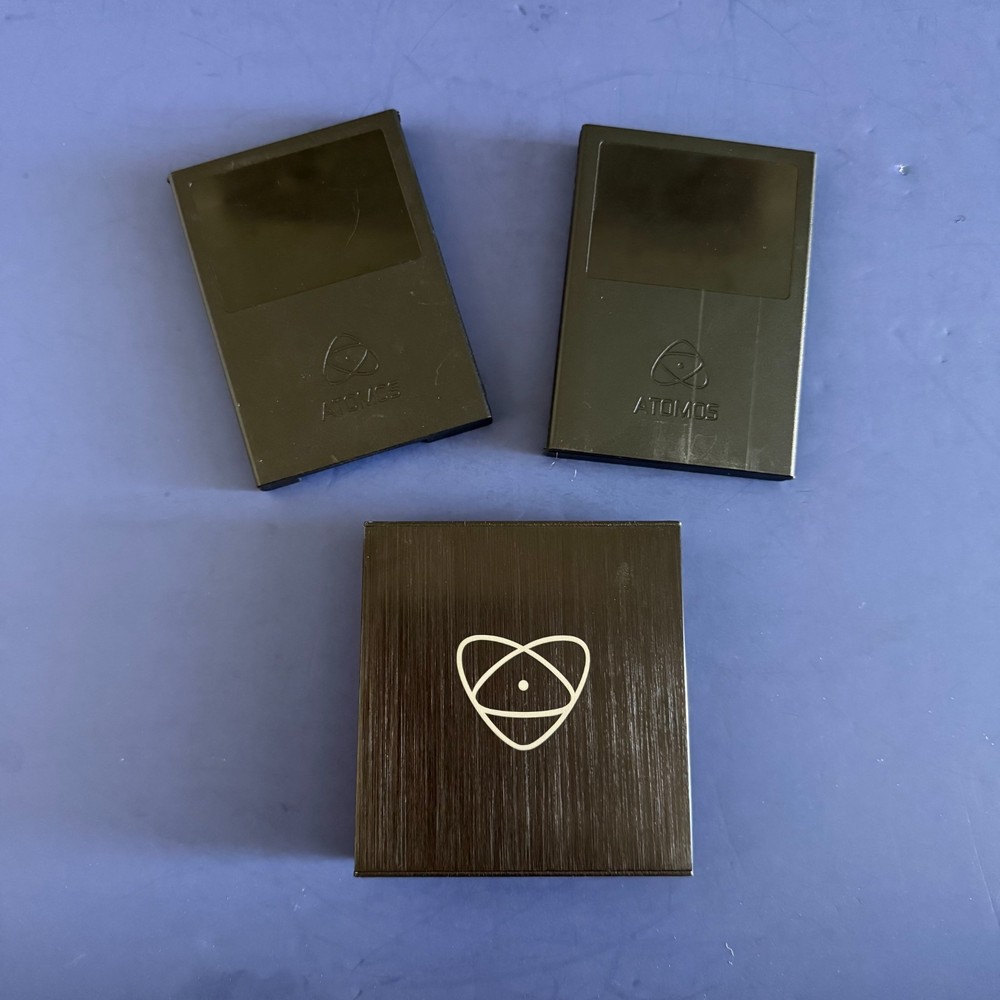 Atomos Ninja 2 SSD Reader (NO POWER SUPPLY) + 2 HHD CADDY EMPTY READ