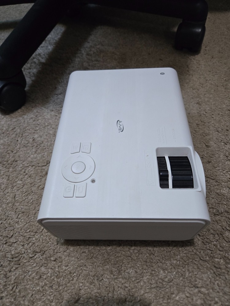 iLive Mini Projector with Bluetooth Model PJ308WI