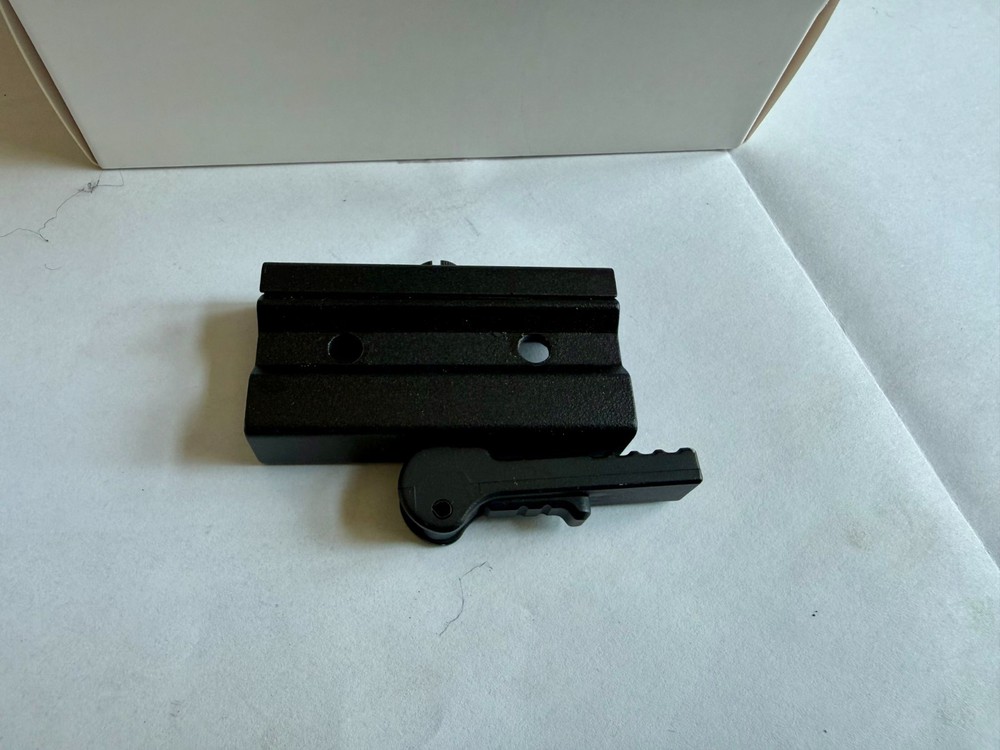 SightMark Wraith 4K Mini Digital Night Vision with QD Mount and Memory Card