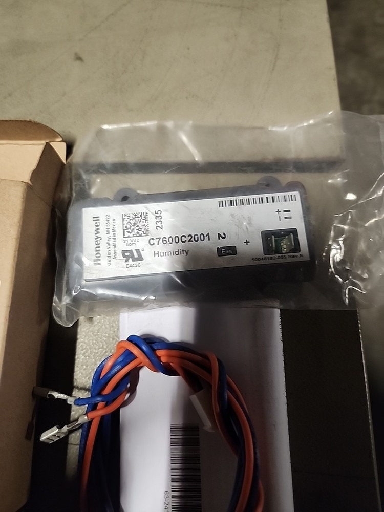 Honeywell C7600C 2001 Analog Humidity Sensor