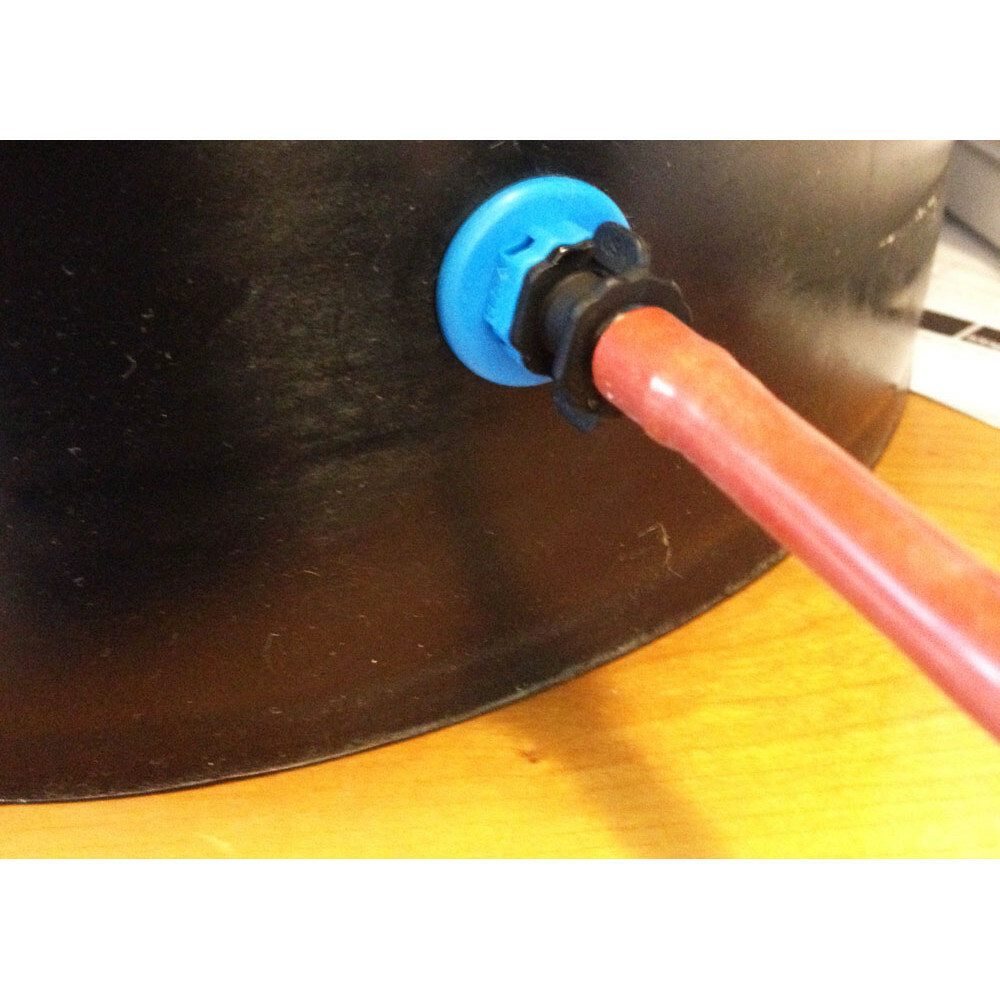 Reservoir Quick-Connect Bulkhead Fitting (8mm)