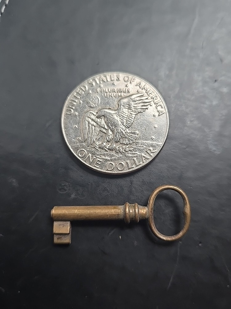 Old Miniature Brass Key☆ Small Antique Skeleton Key!