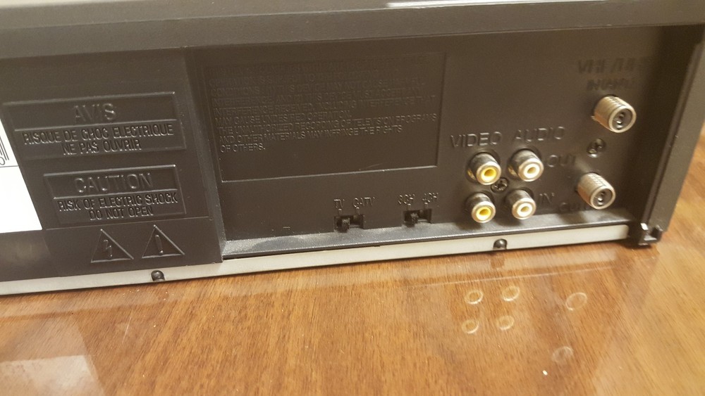 ORION VHS VIDEO CASSETTE RECORDER 2 HEAD/ON SCREEN PROGRAMMING MODEL # VR0220