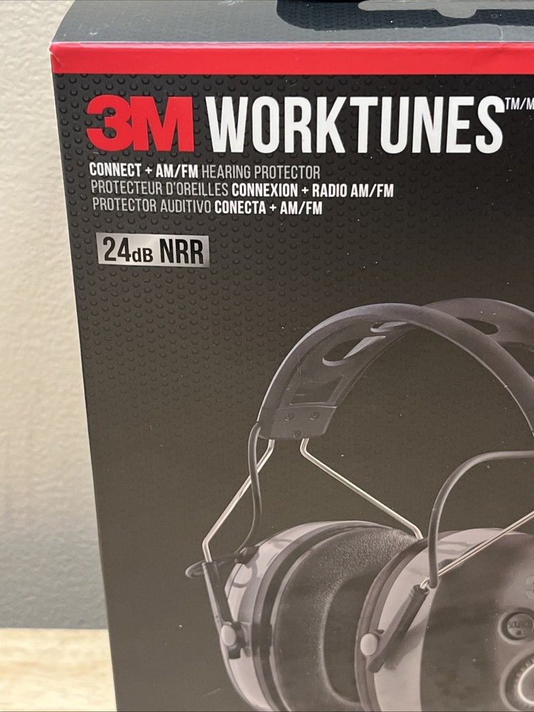 3M WorkTunes Connect + AM/FM Hearing Protector with Bluetooth®Technology