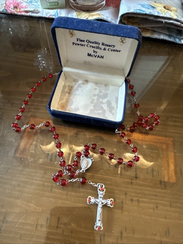 Vintage McVan Italian Style fine Quality Pewter Crucifix Medal Rosary -red