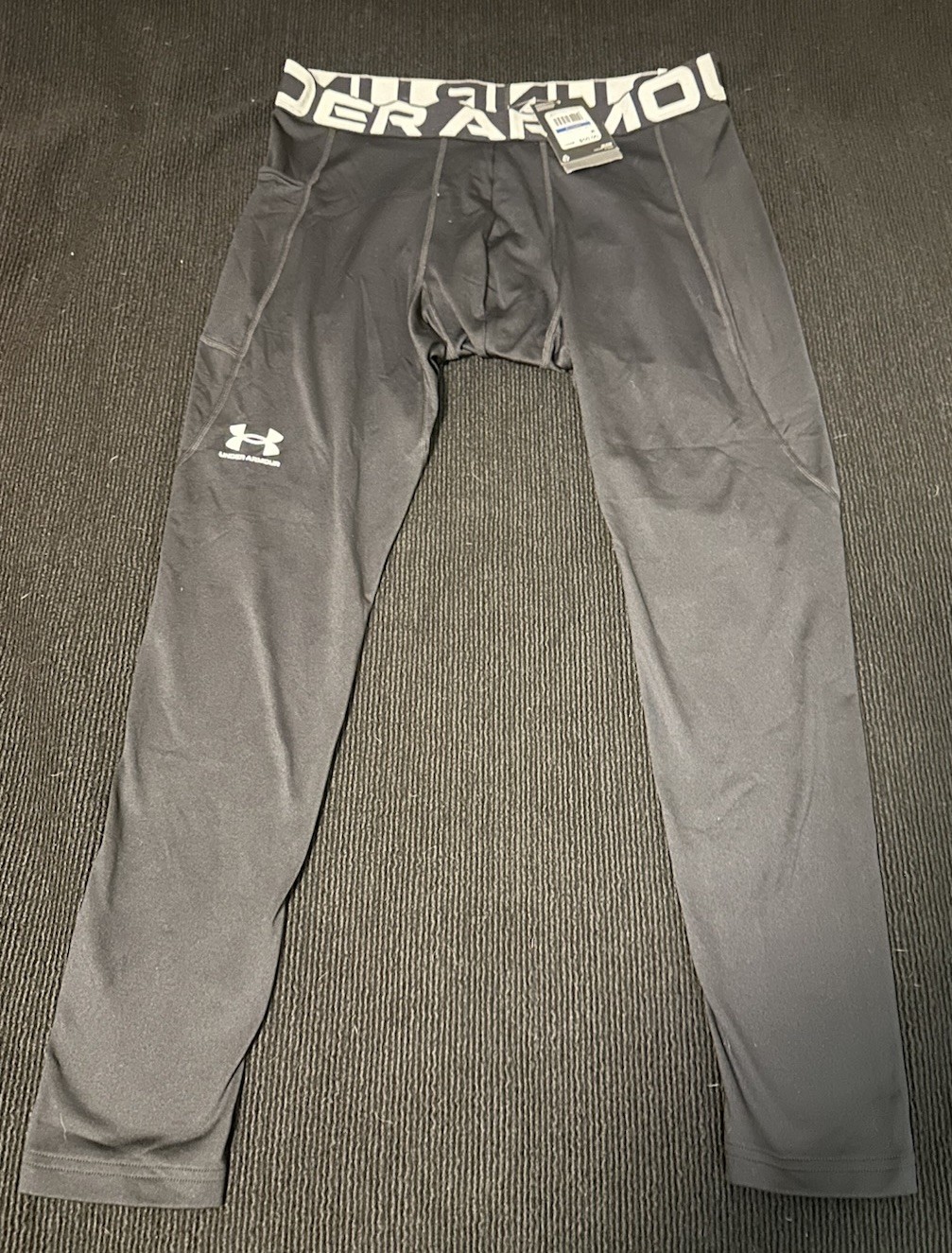 New W/Tags Under Armour 1366075 Men's ColdGear® Black Compression Leggings XL