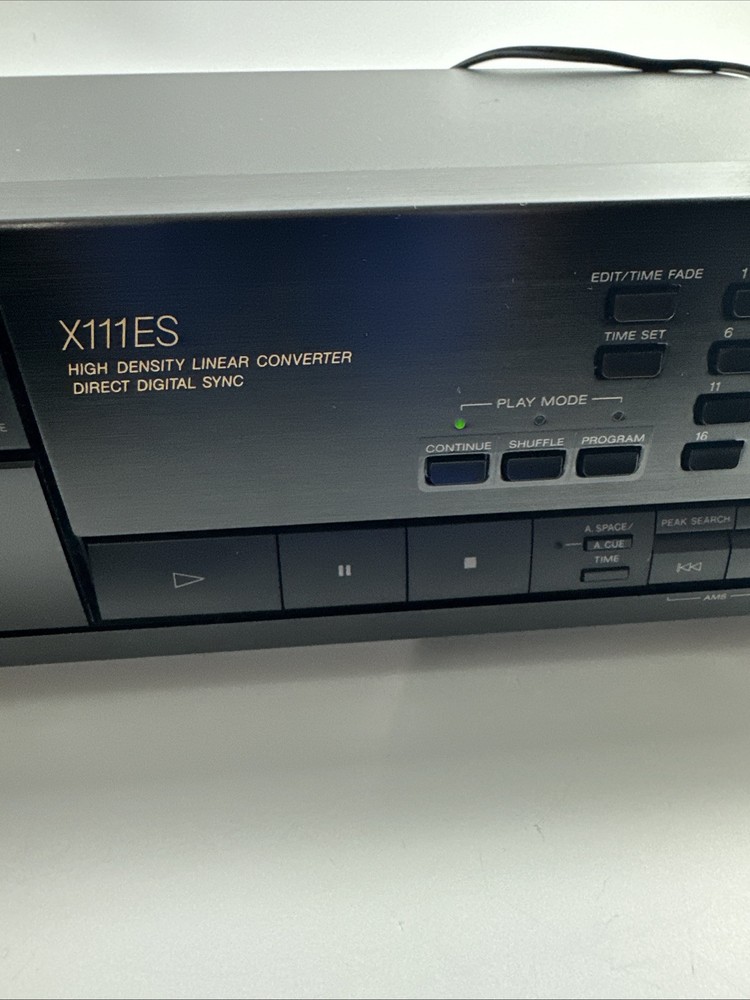 Sony CDP X111ES High Density Digital Sync CD player , Works!