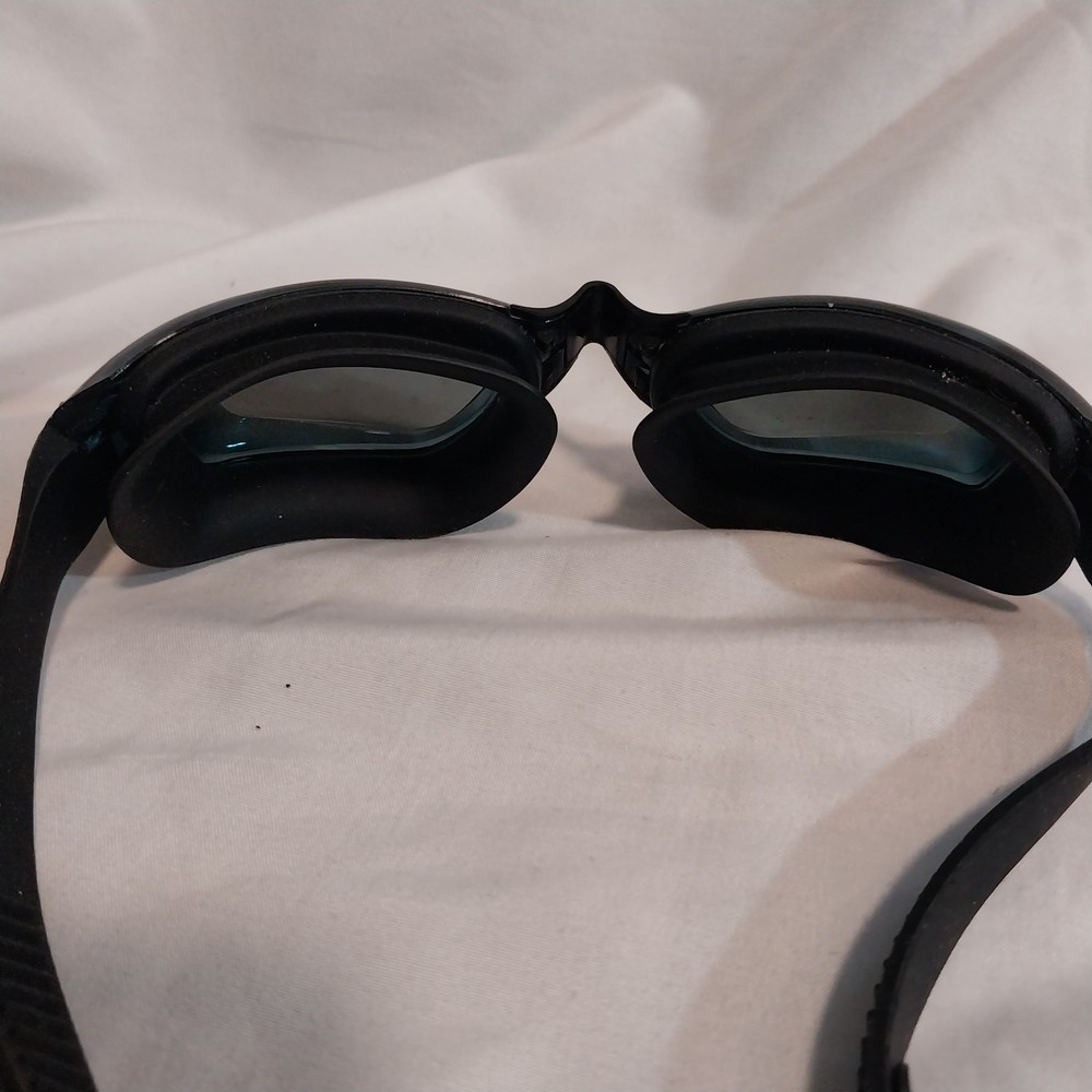 Saltwater diving glasses tinted