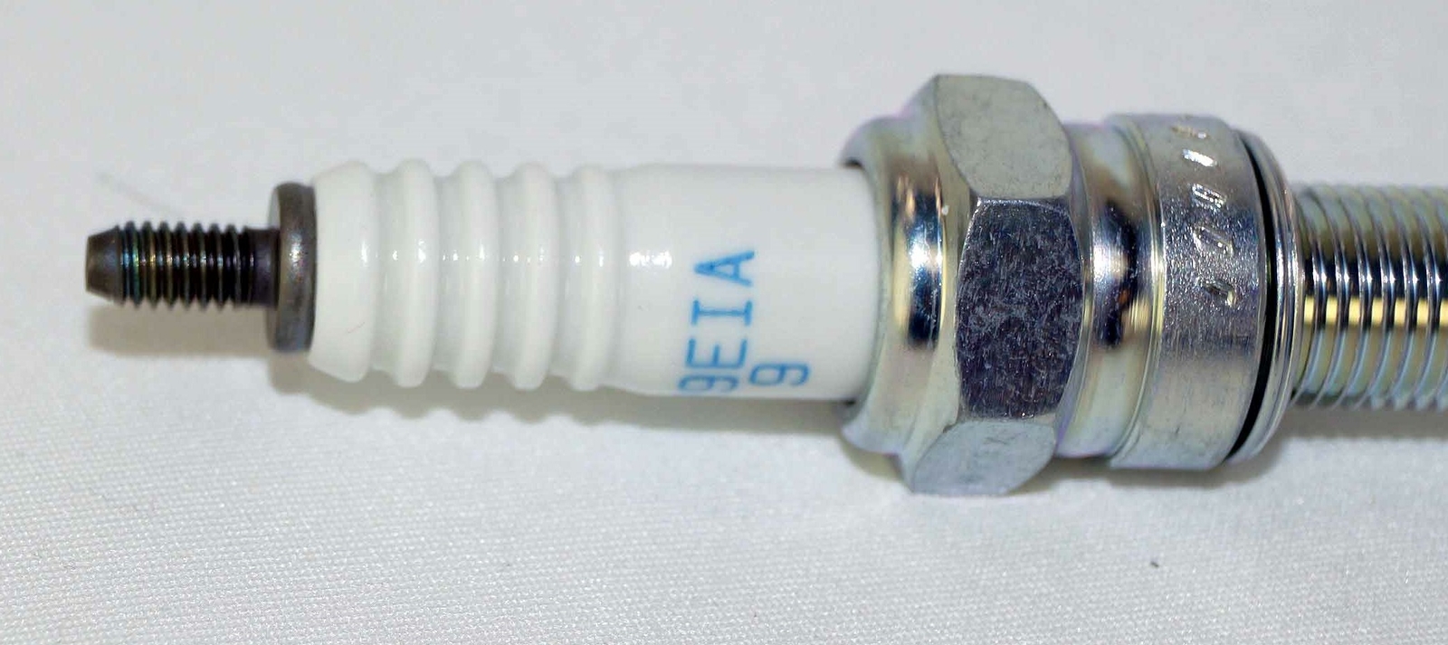 Set of 4 Genuine NGK 6289 Spark Plug CR9EIA9 Lazer Iridium CR9EIA-9