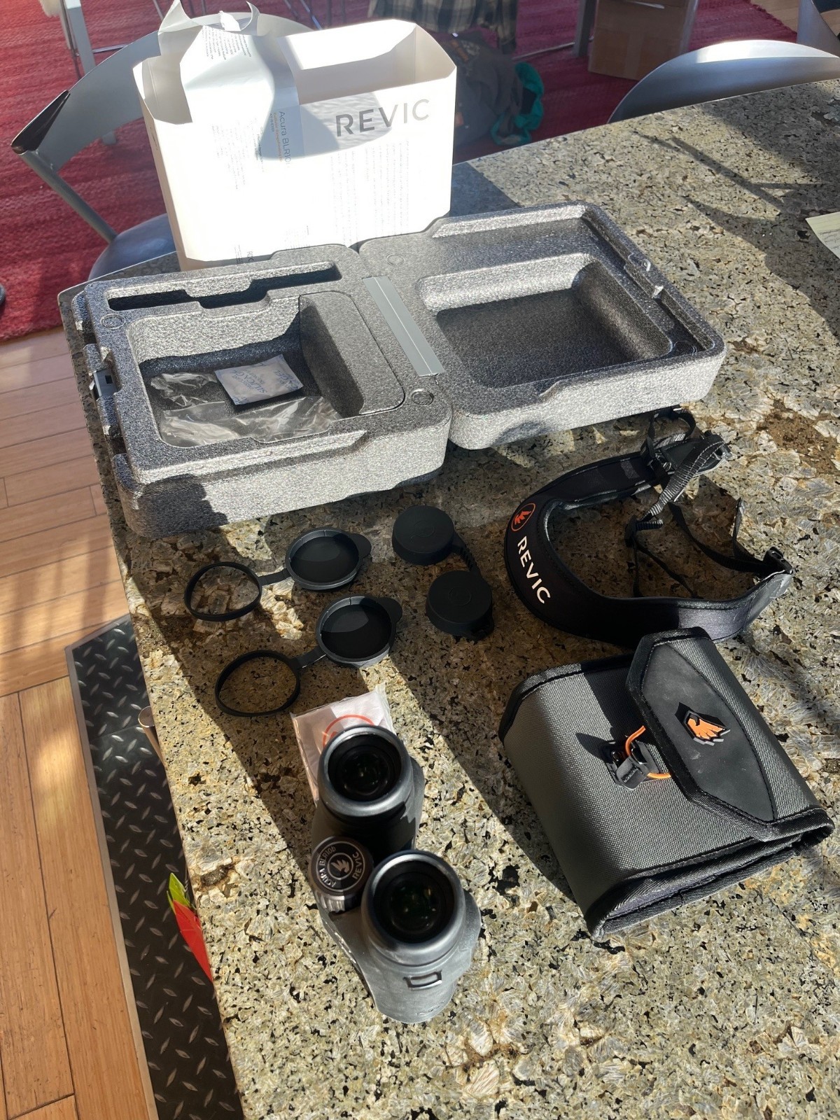 Revic Acura BLR10b 10x42 Ballistic Rangefinder Binocular bino * FREE Shipping *