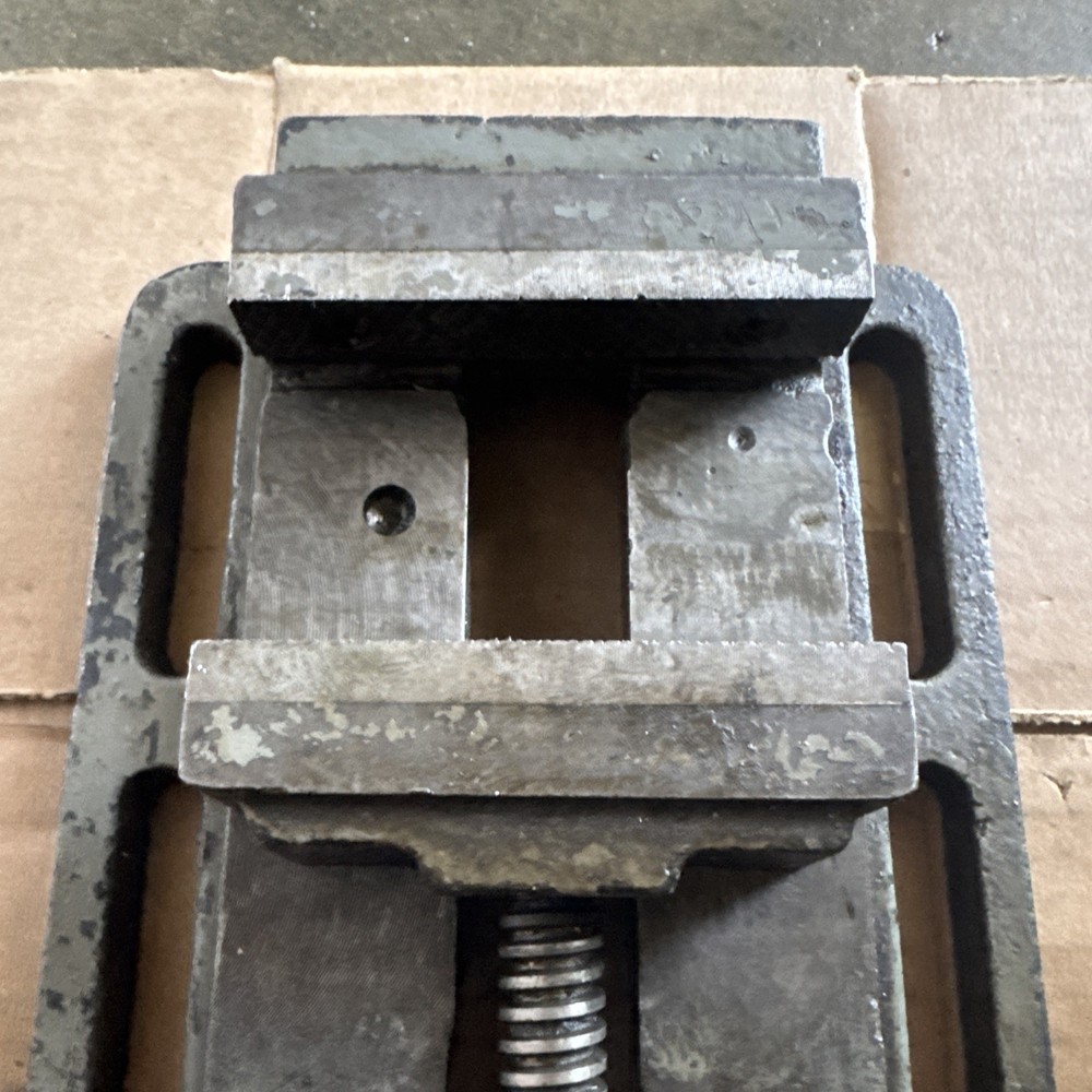 Milling / Grinding Machine 4” Vise