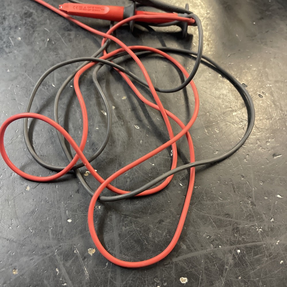 Authentic Fluke AC220 SureGrip™ Alligator Clips