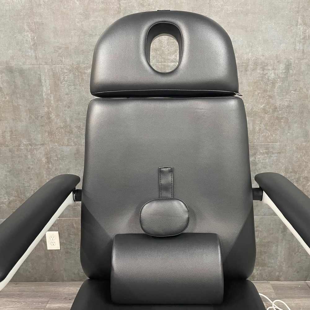 Silver Fox 2270FB Aesthetic Chair