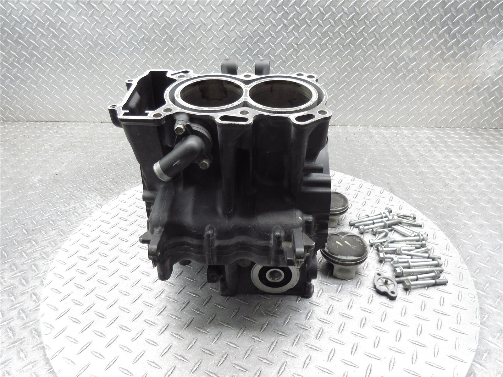 2016 15-17 Yamaha FZ07 FZ7 Crankcase Crank Case Engine Motor Block Piston Lot