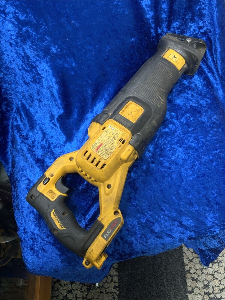 DeWalt DCS388 FLEXVOLT 60V MAX Brushless Cordless Reciprocating Saw Tool only