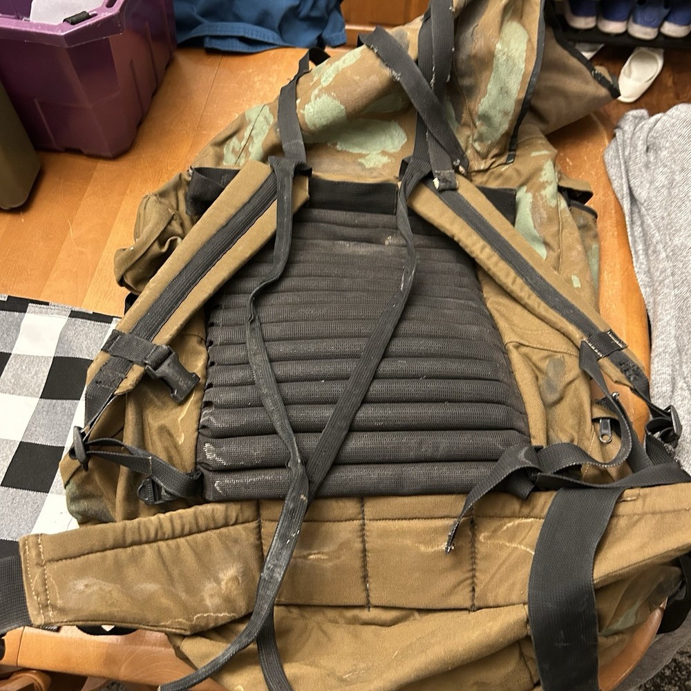 Pattern 83 grootsak Painted Rare military backpack SADF
