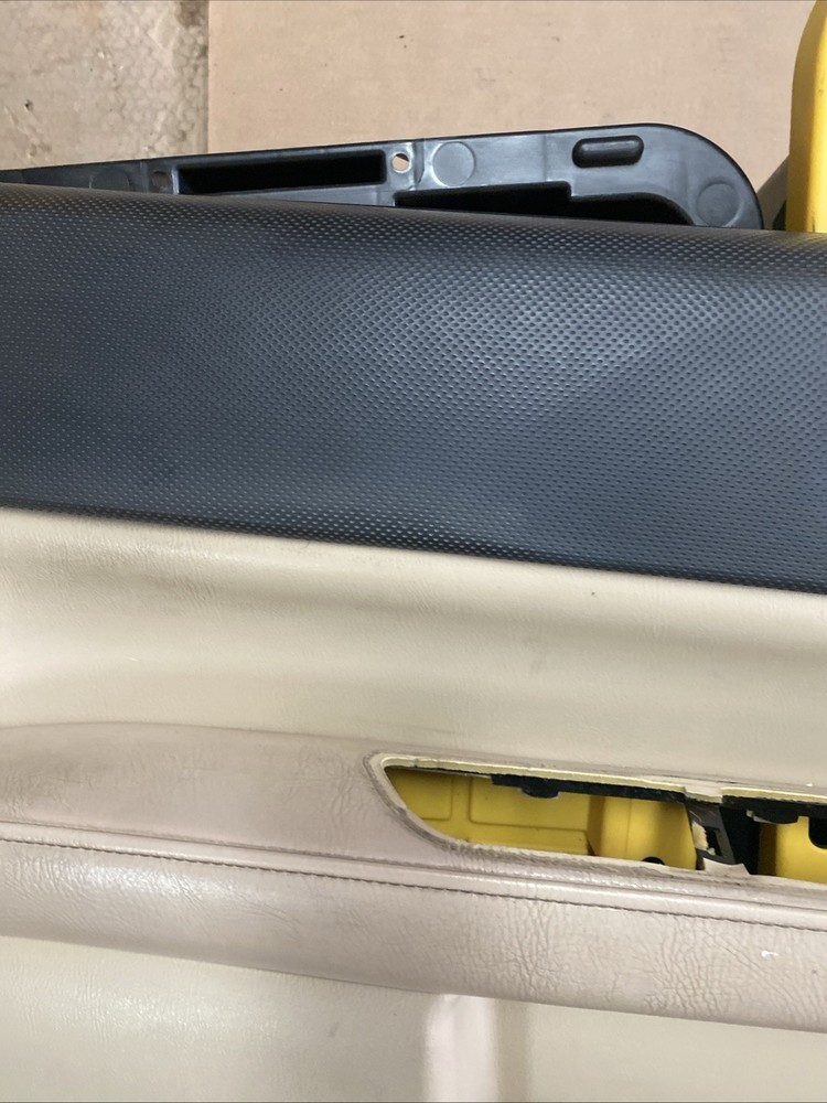2004 2005 2006 2007 Subaru Forester Front Left Driver Side Door Panel Oem