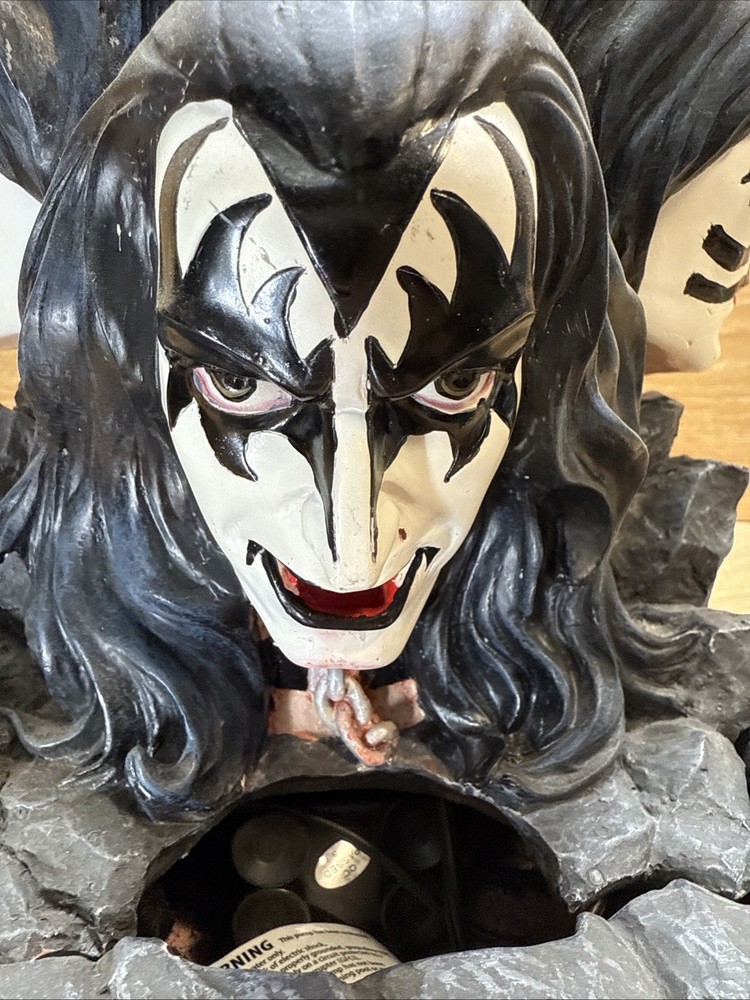 Legendary Rock Band Kiss Blood Spit Fountain! 2007 Kiss Catalog Ltd. Used