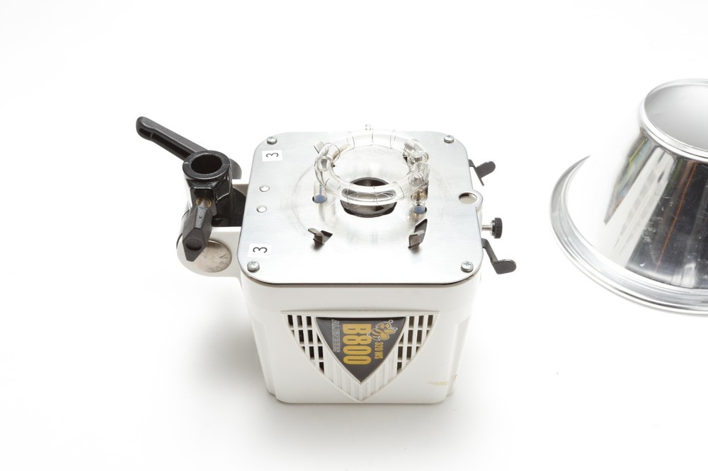 White Alien Bees B800 STUDIO Light 320WS Studio Flash MONOLIGHT!! WORKS!!!