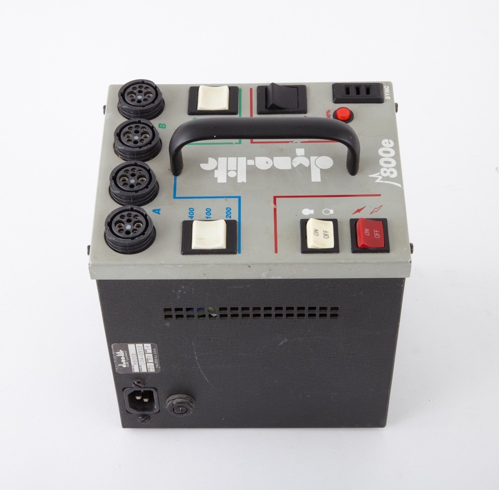 Dynalite M800e Power Pack TESTED!! WORKS!!