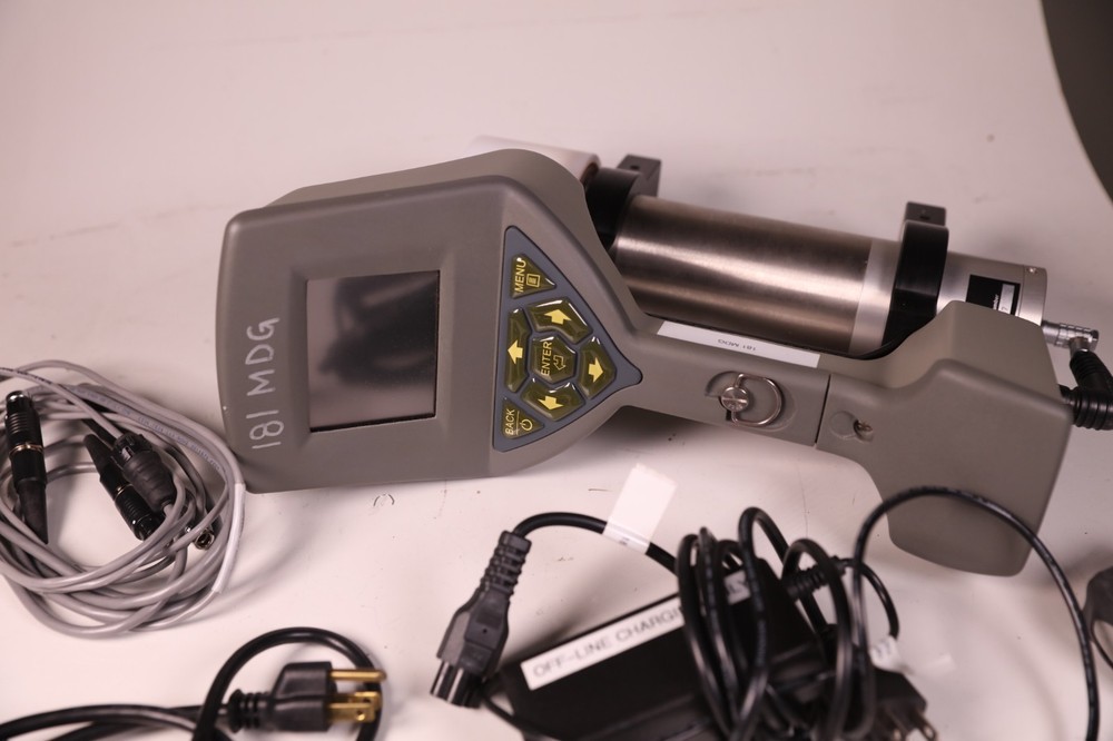 BNC Model 940 Handheld Radiation Isotope Identifier