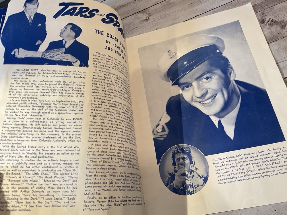 ORIGINAL WWII US COAST GUARD SHOW PROGRAM TARS AND SPARS