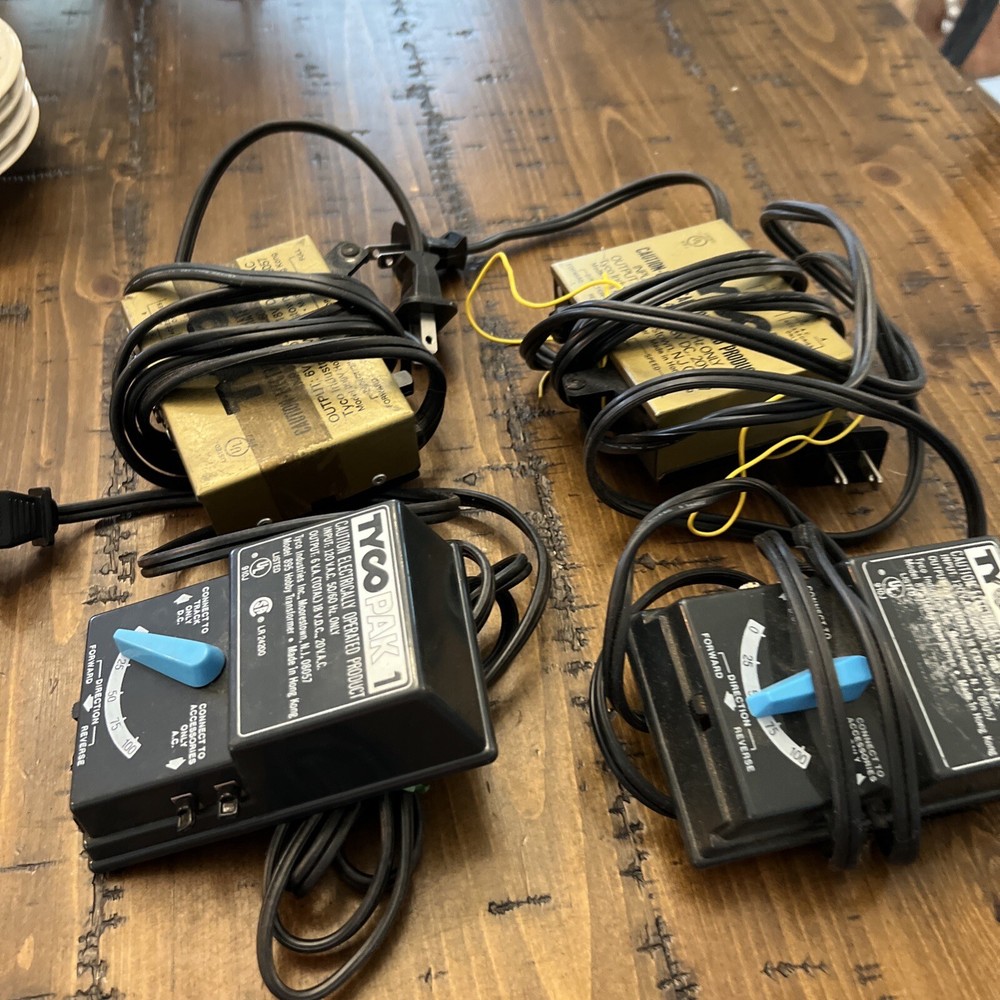 4 Tyco Train Transformers Untested