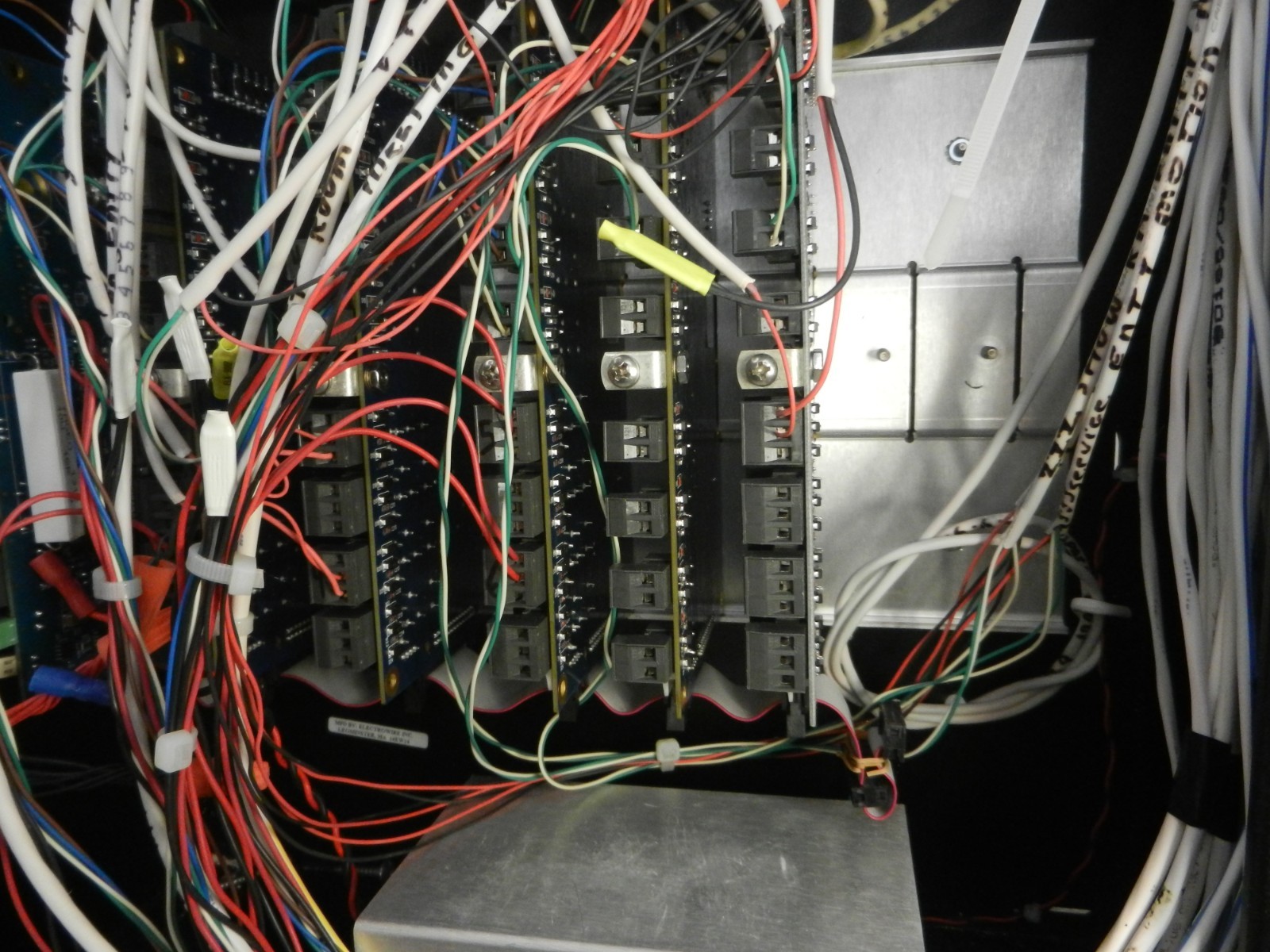 S2 SECURITY NetBOX * * Access Control CABINET Network Node 091447 Access Blades