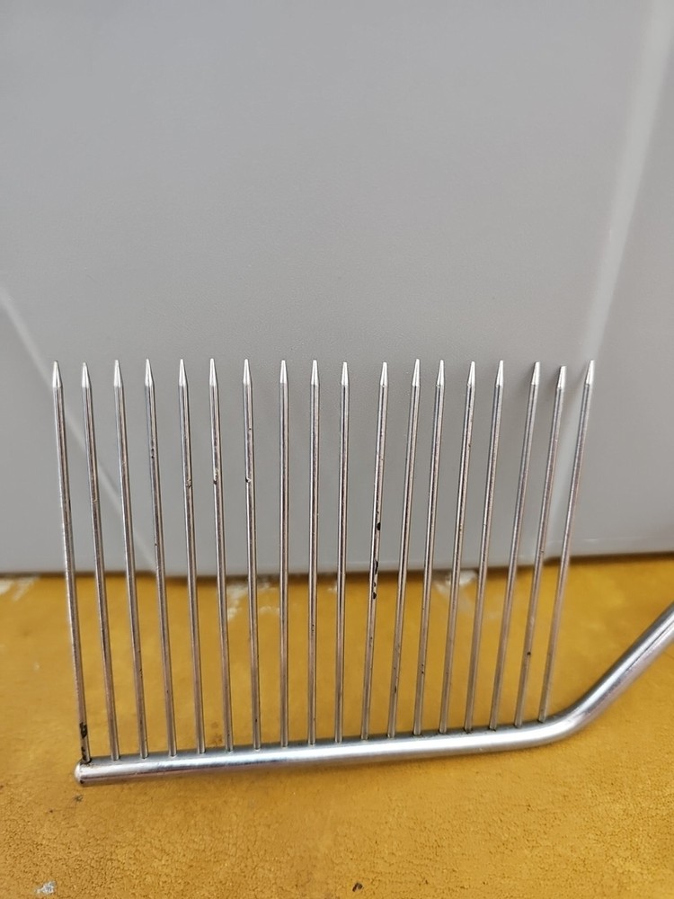 Angel Cake Cutter with Tortoise Bakelite Handle.