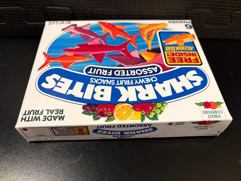 Shark Bites fruit snacks - Empty custom design display box