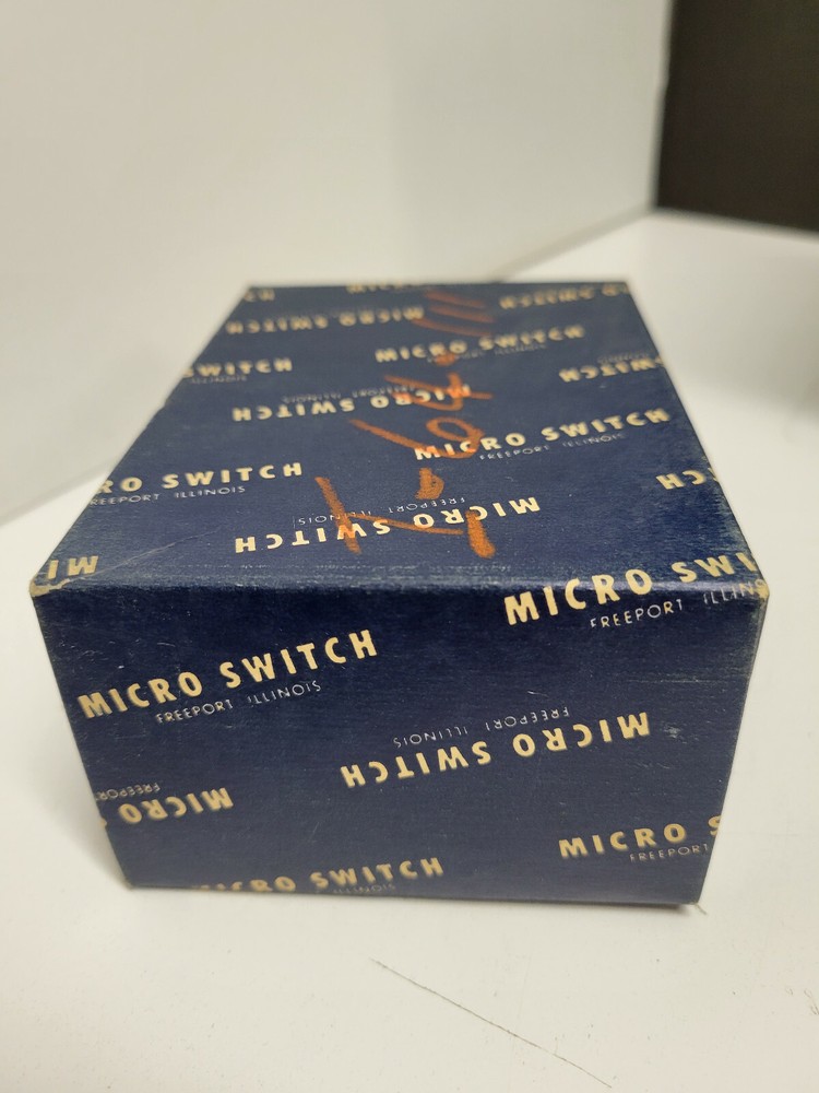 Micro Switch D-729 - YZE-2RQ2 - ONE UNIT