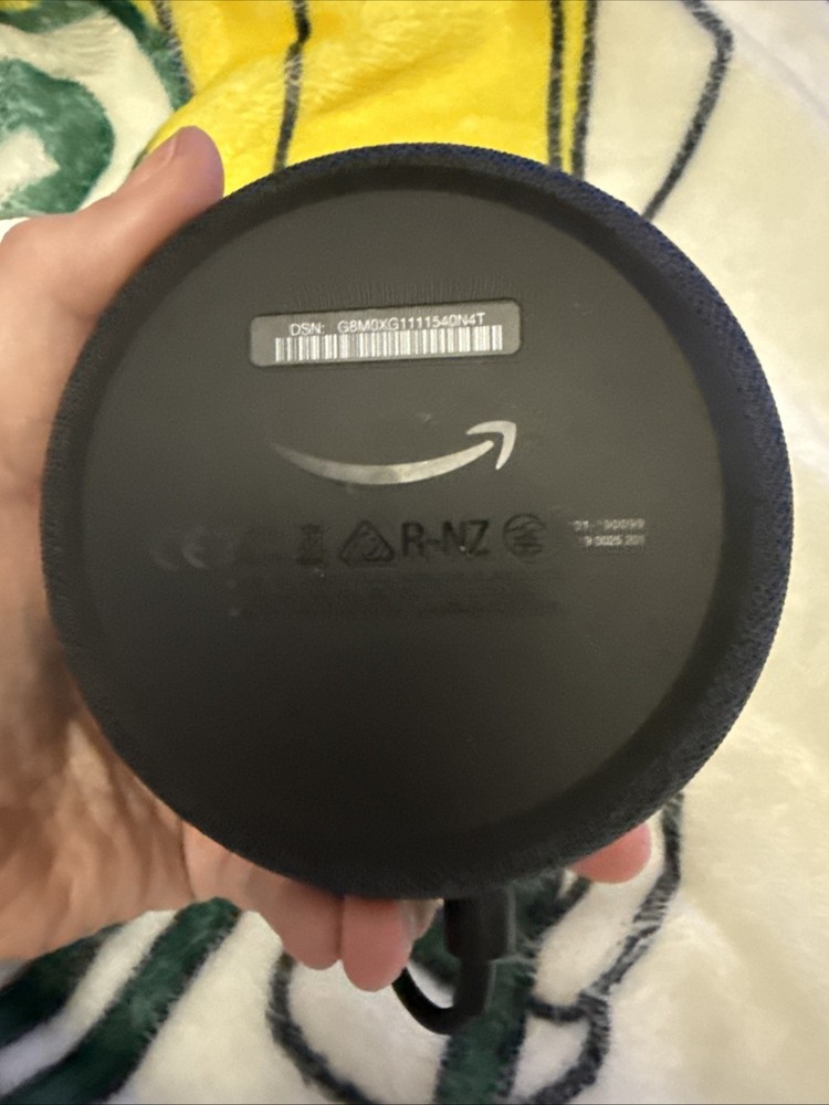 Amazon echo dot 3rd generation smart speaker