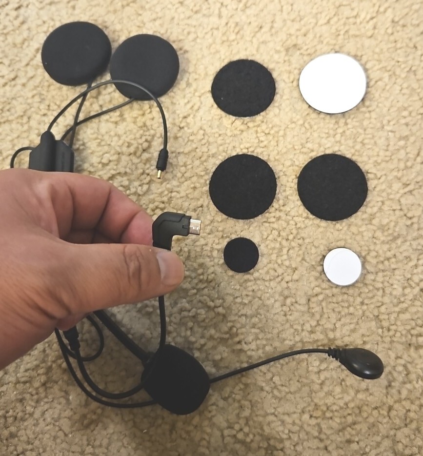 Universal Micro-USB Helmet Headset Speaker Headphone Mic for Motorcycle Intercom