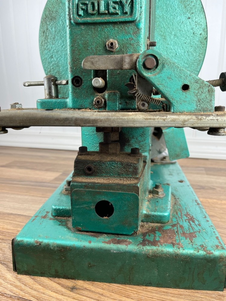 FOLEY AUTOMATIC RETOOTHER MODEL 385 . MOTOR WORKS. MISSING BELT