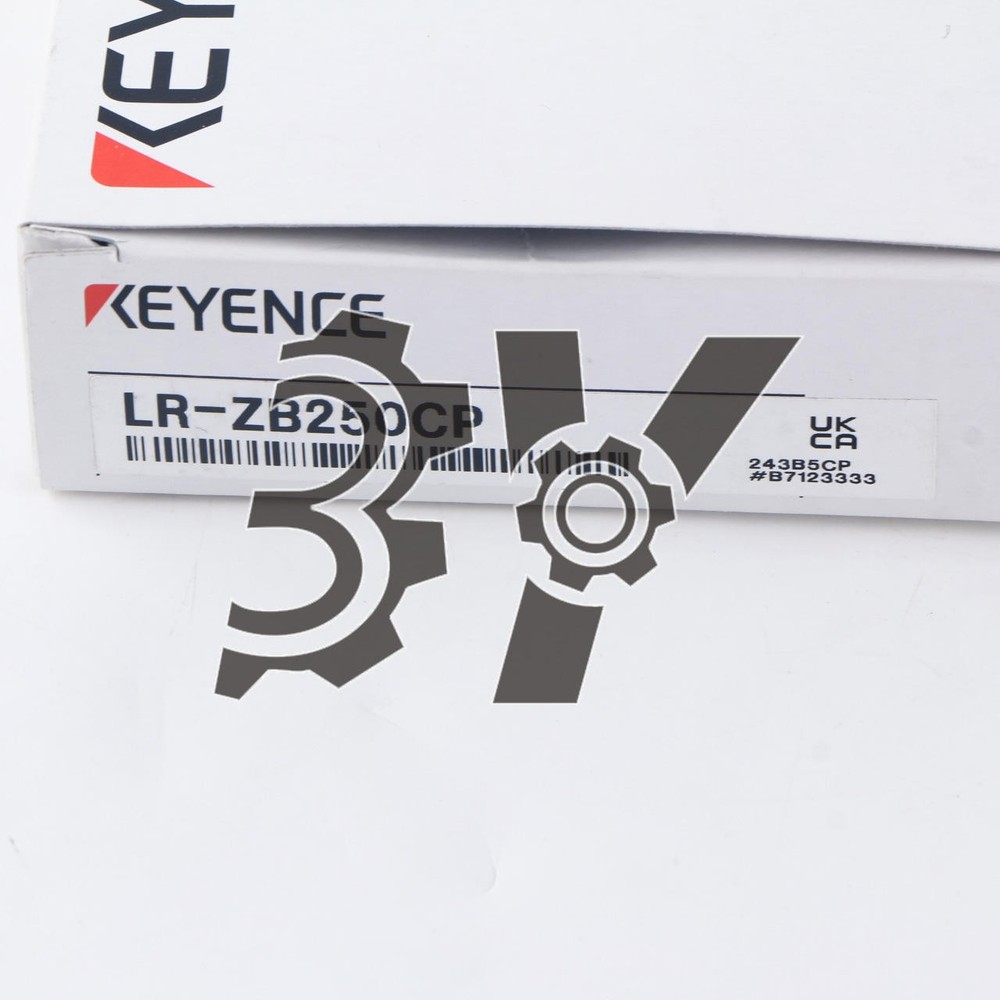 1PCS NEW Keyence LR-ZB250CP Laser sensor