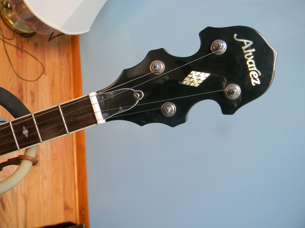 IBANEZ BANJO