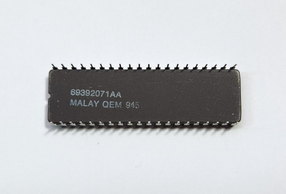 Intel D80287-6 Integrated Circuit 6MHz FPU Co-Processor Vintage Computing