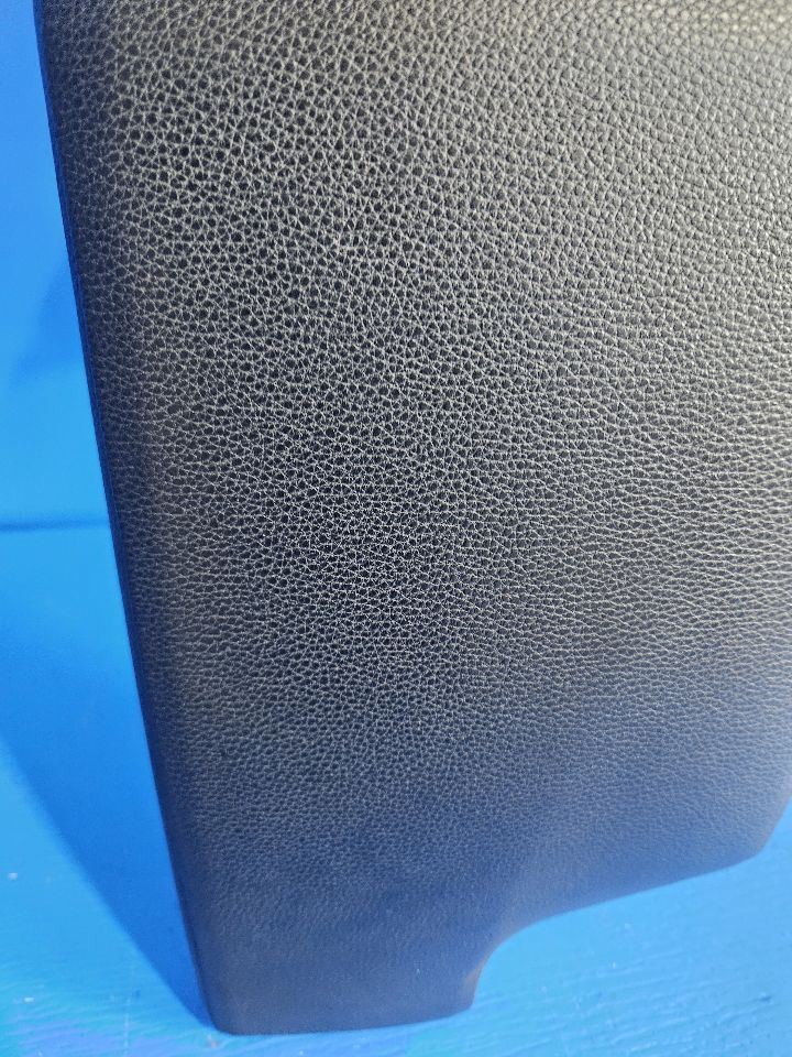 2006 BMW 325XI ARM REST