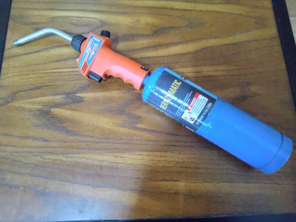Uniweld HT44 TWISSTER SELF-IGNITING HAND TORCH. PROPANE OR MAP PRO