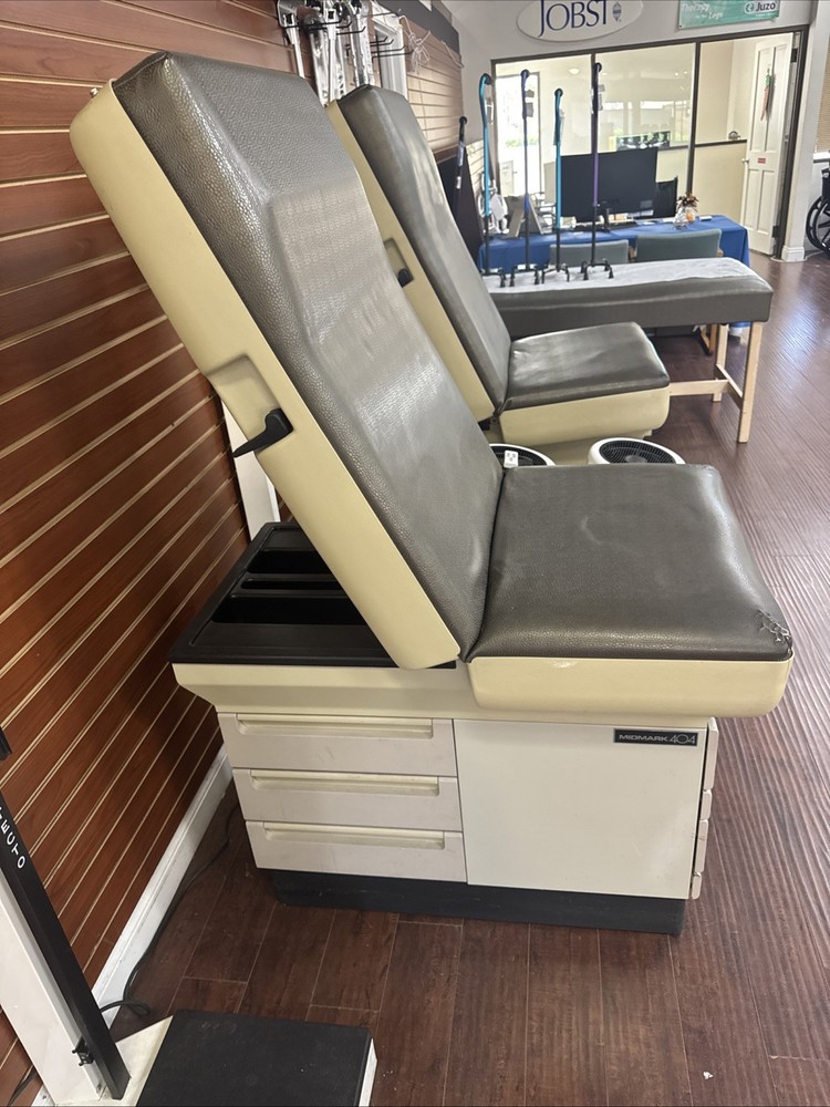 Midmark Ritter 404 Exam Table